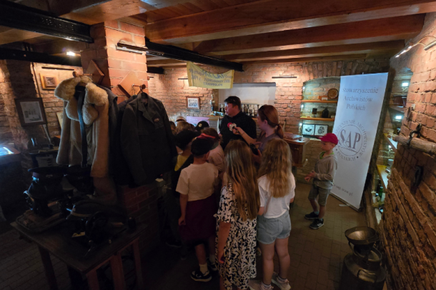 zwiedzanie Izby Pamięci Toruńskich Tramwajów